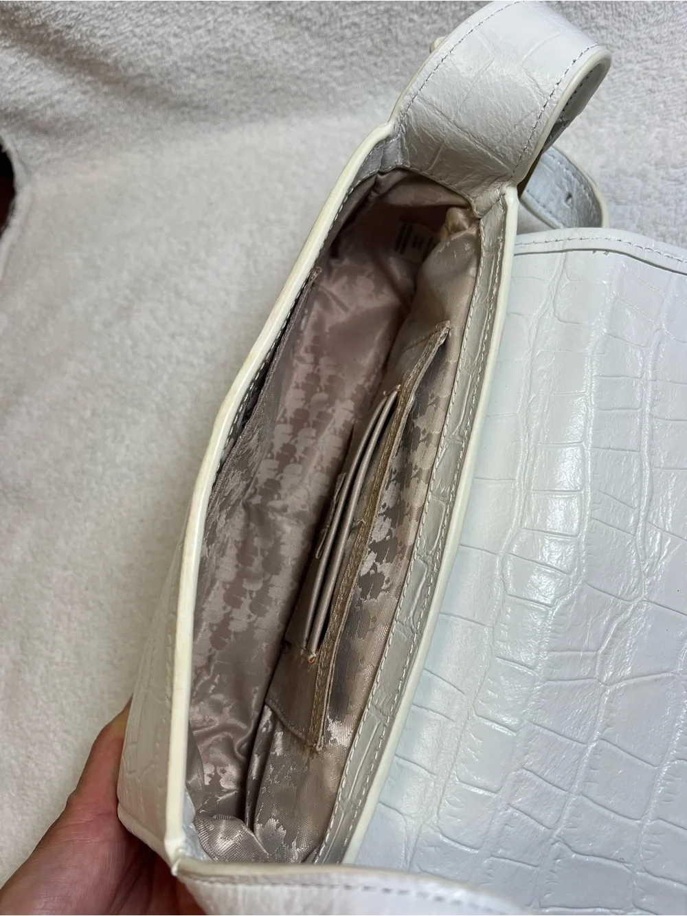 Karl Lagerfeld White Leather Croc-Embossed Shoulder Bag Purse